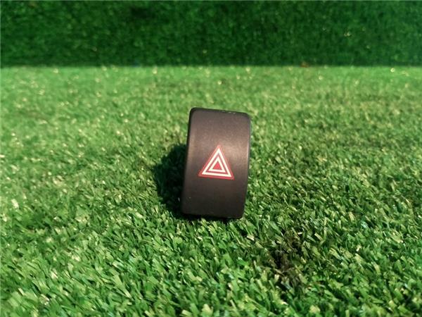 interruptor luces emergencia toyota c hr x10