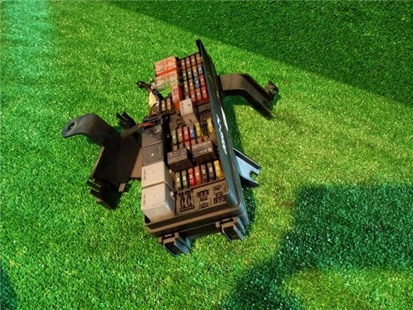 caja reles mercedes benz clase r w251 30 cdi