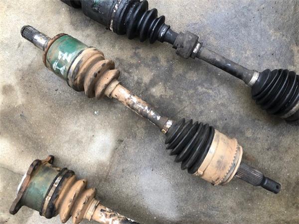 transmision delantera izquierda mitsubishi mo