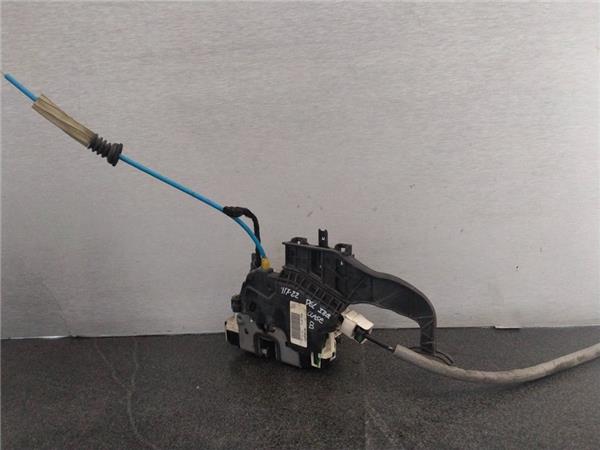 cerradura puerta delantera izquierda mercedes