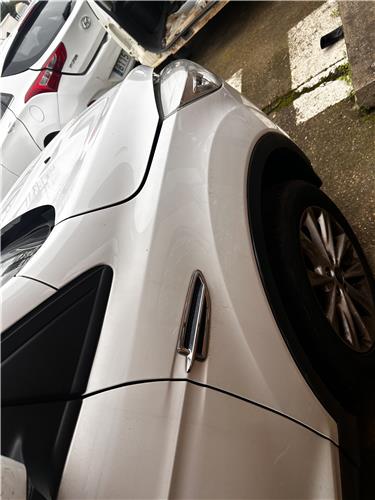 aleta delantera derecha ford kuga cbs 2013  1