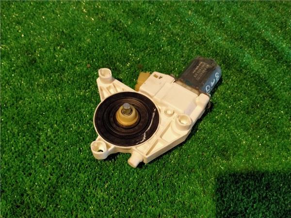 motor elevalunas delantero derecho mercedes b