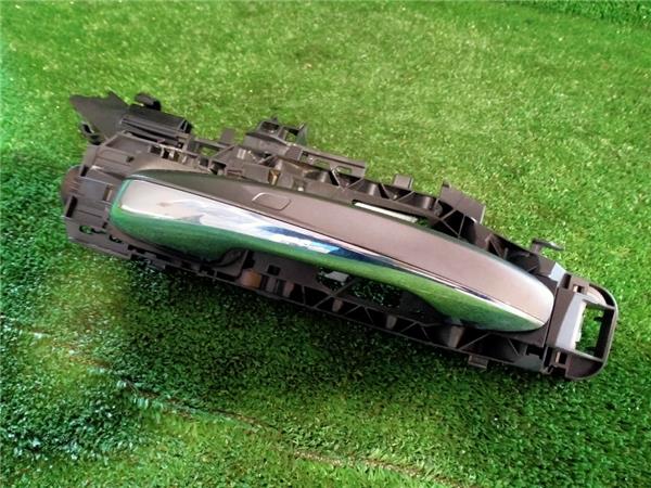 maneta exterior trasera izquierda mercedes be