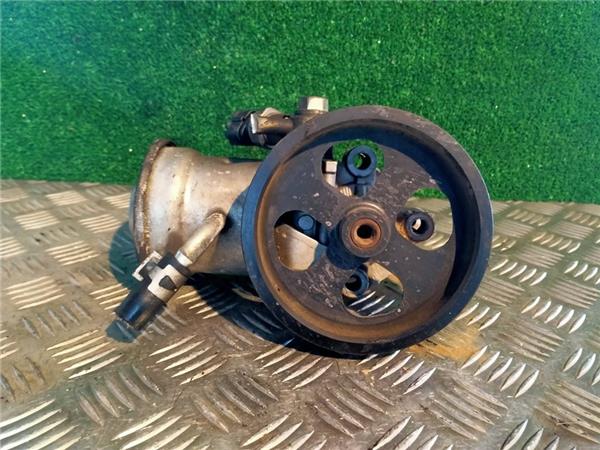 bomba direccion toyota corolla verso r1 2004