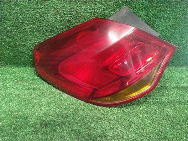 piloto trasero izquierdo opel astra j berlina