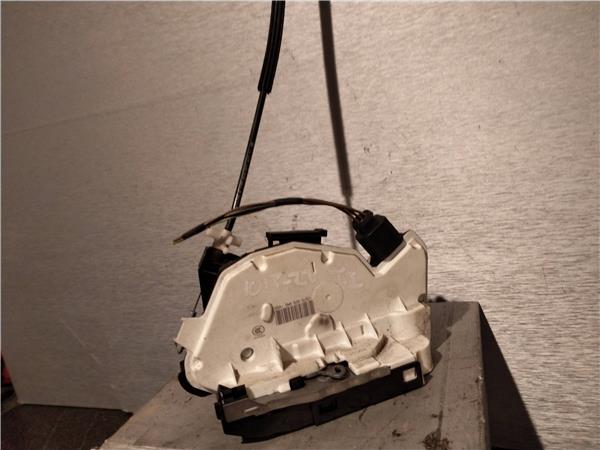 cerradura puerta trasera izquierda skoda fabi