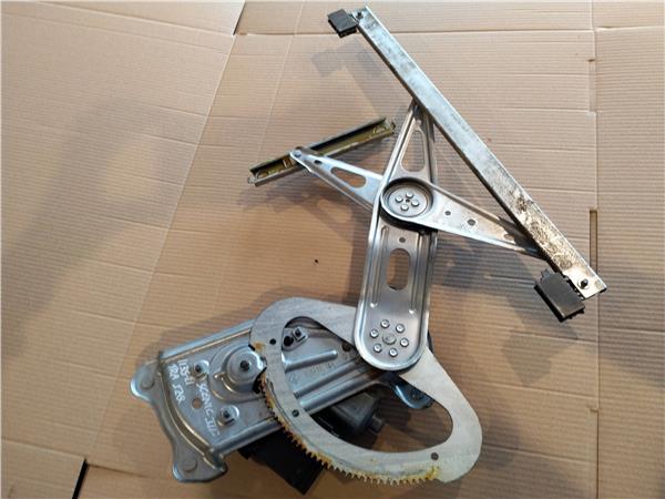 elevalunas electrico trasero izquierdo renaul