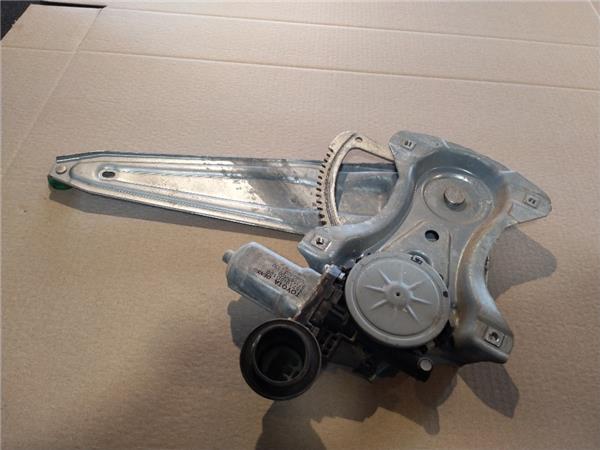 elevalunas electrico trasero derecho toyota a