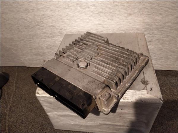 centralita motor uce skoda fabia 5j2 16 tdi 7