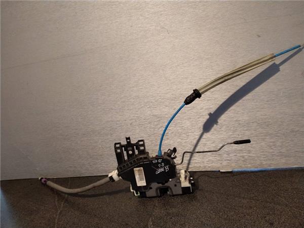 cerradura puerta trasera derecha mercedes ben