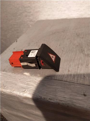 interruptor luces emergencia skoda fabia comb