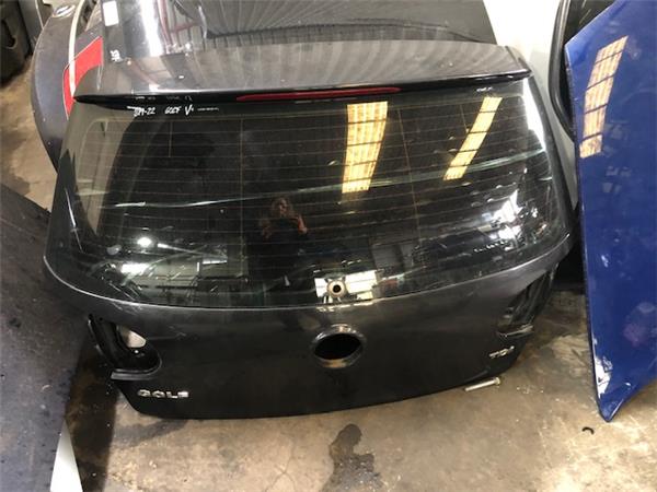 porton trasero volkswagen golf v berlina 1k1