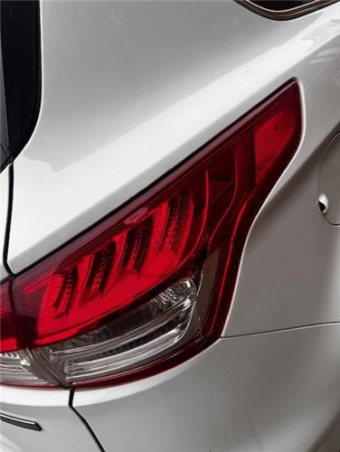 piloto trasero derecho ford kuga cbs 2013  15