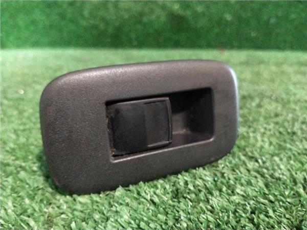 mando elevalunas trasero derecho toyota auris