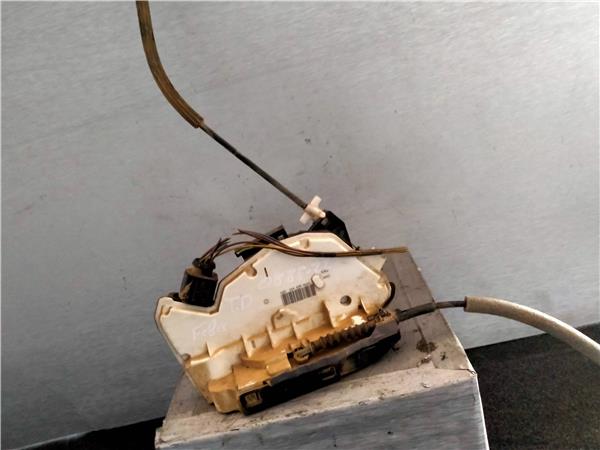 cerradura puerta trasera derecha skoda fabia