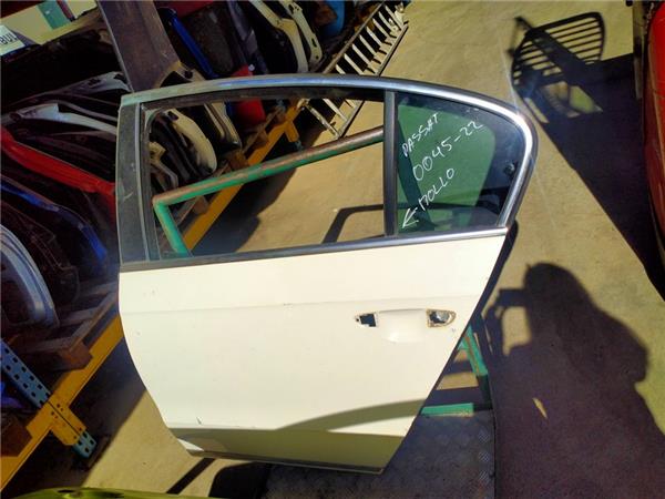puerta trasera izquierda volkswagen passat be