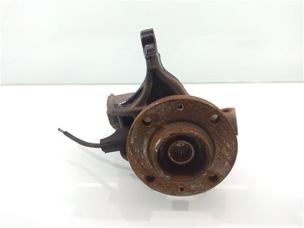 mangueta delantera izquierda peugeot 2008 2