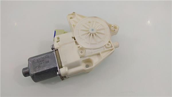A2129066702 MOTOR ELEVALUNAS DELANTERO DERECHO Mercedes-Benz Clase 2560516 PIZ/781/0f/b4/2560516/0fb4bd6b-d2df-4b58-9068-6afbcc917d0d.jpg A2129066702 MOTOR ELEVALUNAS DELANTERO DERECHO Mercedes-Benz Clase 2560516 PIZ/781/0f/b4/2560516/0fb4bd6b-d2df-4b58-9068-6afbcc917d0d.jpg
