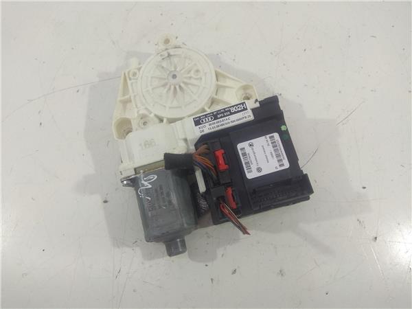 8P0959802H MOTOR ELEVALUNAS DELANTERO DERECHO Audi A3 1817592 PIZ/781/10/1e/1817592/101ee5bd-5f47-4d73-8c65-138104640af0.jpg 8P0959802H MOTOR ELEVALUNAS DELANTERO DERECHO Audi A3 1817592 PIZ/781/10/1e/1817592/101ee5bd-5f47-4d73-8c65-138104640af0.jpg