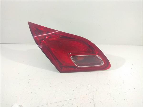 piloto trasero izquierdo opel astra j sedan 0