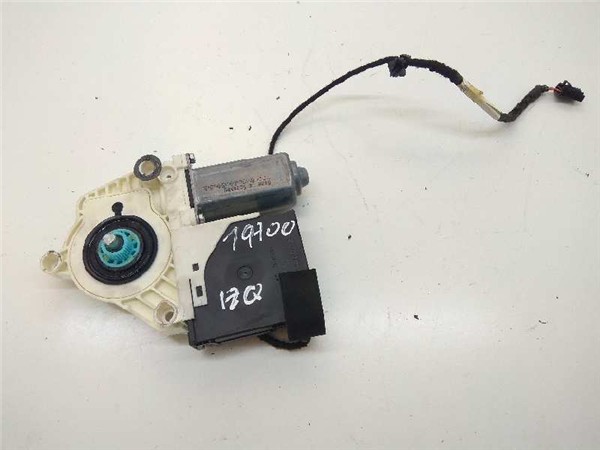 1K0959702P MOTOR ELEVALUNAS DELANTERO IZQUIERDO Volkswagen Passat 1511466 PIZ/781/16/81/1511466/16817c49-145b-44ed-9bf0-8c852ba61c97.jpg 1K0959702P MOTOR ELEVALUNAS DELANTERO IZQUIERDO Volkswagen Passat 1511466 PIZ/781/16/81/1511466/16817c49-145b-44ed-9bf0-8c852ba61c97.jpg