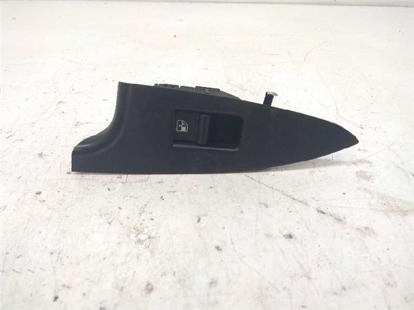 botonera puerta trasera izquierda alfa romeo