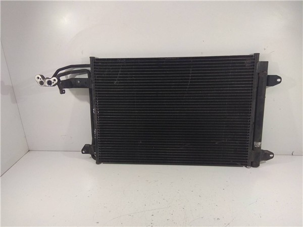 1K0820411P Condensador Seat LEON 1633298 PIZ/781/1a/2a/1633298/1a2ae659-420d-4878-9931-d301e023a76f.jpg 1K0820411P Condensador Seat LEON 1633298 PIZ/781/1a/2a/1633298/1a2ae659-420d-4878-9931-d301e023a76f.jpg