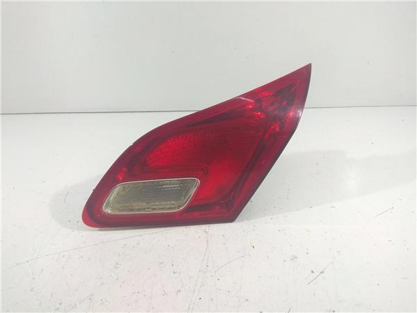 piloto trasero derecho opel astra j sedan 062