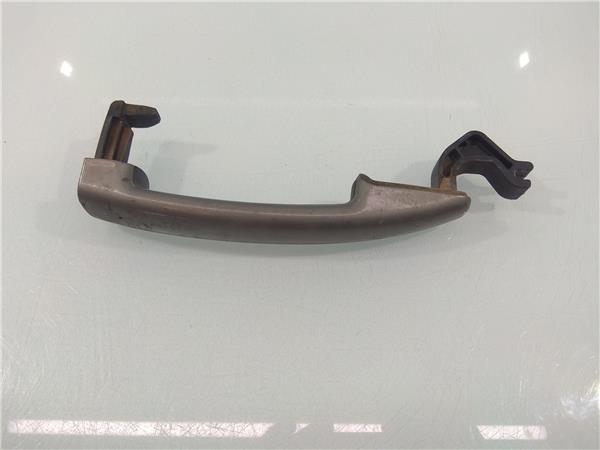 maneta exterior delantera derecha peugeot 200