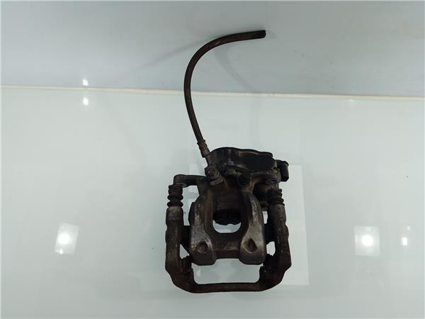 pinza freno trasero derecha mercedes benz cla