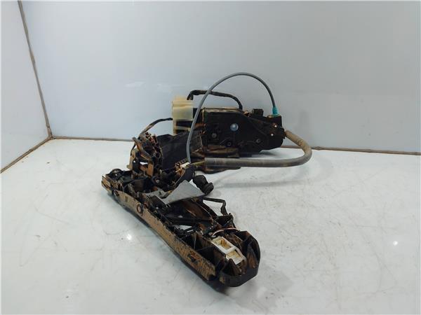 cerradura puerta delantera derecha mercedes b