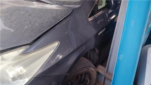aleta delantera izquierda toyota prius zvw30