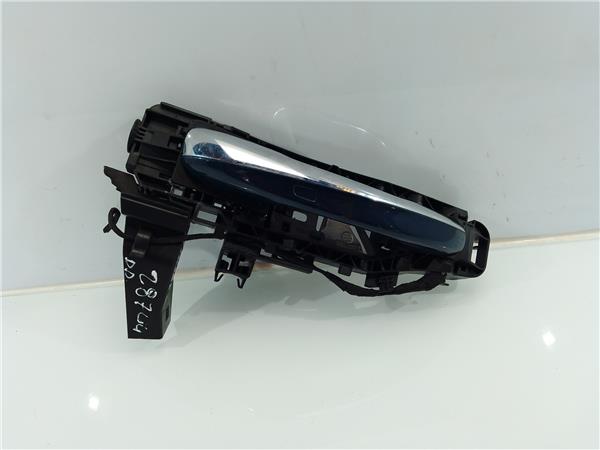 maneta exterior delantera derecha mercedes be