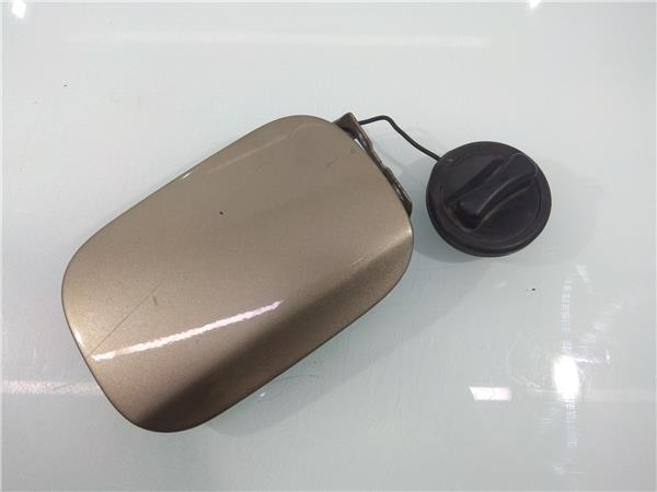 DORADO Tapa Exterior Combustible Mercedes-Benz Clase 2308511 PIZ/781/65/3a/2308511/653a417d-6d5a-40bb-acb8-3a60dc8265d9.jpg DORADO Tapa Exterior Combustible Mercedes-Benz Clase 2308511 PIZ/781/65/3a/2308511/653a417d-6d5a-40bb-acb8-3a60dc8265d9.jpg