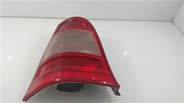 piloto trasero izquierdo mercedes benz clase