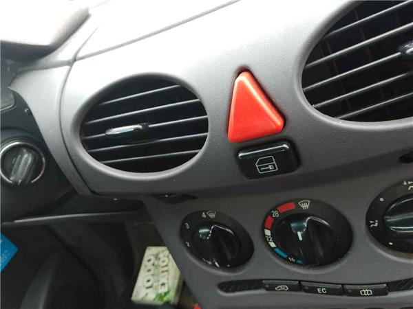 interruptor luces emergencia mercedes benz cl