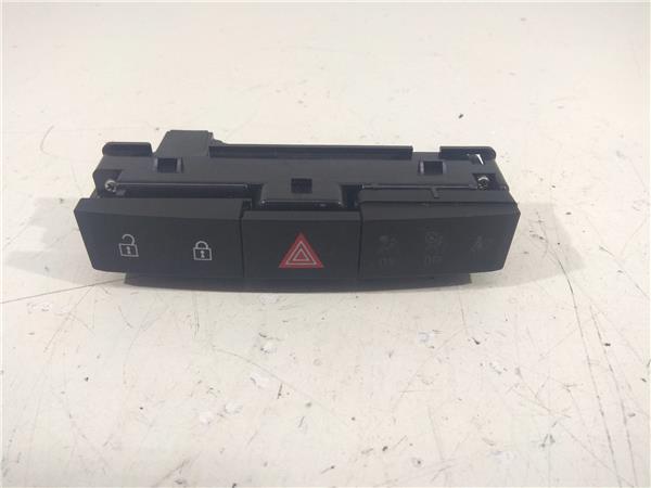 interruptor luces emergencia opel astra j sed