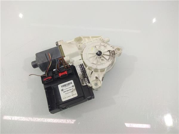 8P0959802A MOTOR ELEVALUNAS DELANTERO DERECHO Audi A3 2315279 PIZ/781/8e/d4/2315279/8ed422d1-692c-4aaf-9146-a86c1917e538.jpg 8P0959802A MOTOR ELEVALUNAS DELANTERO DERECHO Audi A3 2315279 PIZ/781/8e/d4/2315279/8ed422d1-692c-4aaf-9146-a86c1917e538.jpg