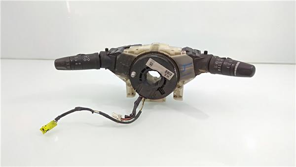mando de luces nissan almera tino v10m 052000