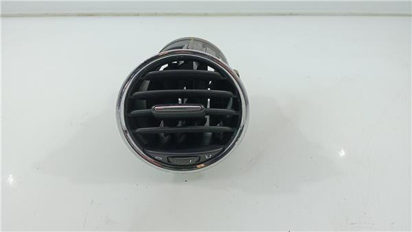 rejilla entrada de aire fiat 500 150 cabrio 2