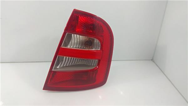 piloto trasero derecho skoda fabia 6y26y3 19