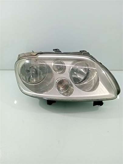 1T0941006F Faro Delantero Derecho Volkswagen Touran 2694043 PIZ/781/af/ff/2694043/afff54da-7422-443a-882f-dc7b7913fd3d.jpg 1T0941006F Faro Delantero Derecho Volkswagen Touran 2694043 PIZ/781/af/ff/2694043/afff54da-7422-443a-882f-dc7b7913fd3d.jpg