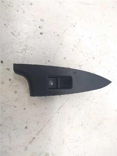 botonera puerta trasera derecha alfa romeo gi