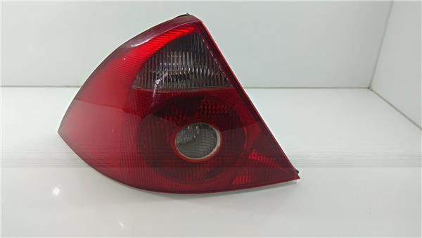 piloto trasero izquierdo ford mondeo berlina