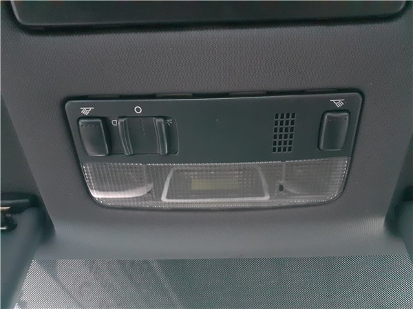 luz interior techo skoda octavia berlina 1z3