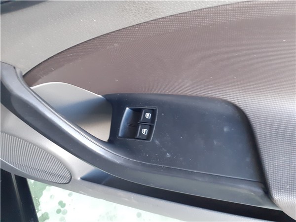 botonera puerta delantera izquierda seat ibiz