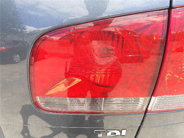 piloto trasero central volkswagen touareg 7la