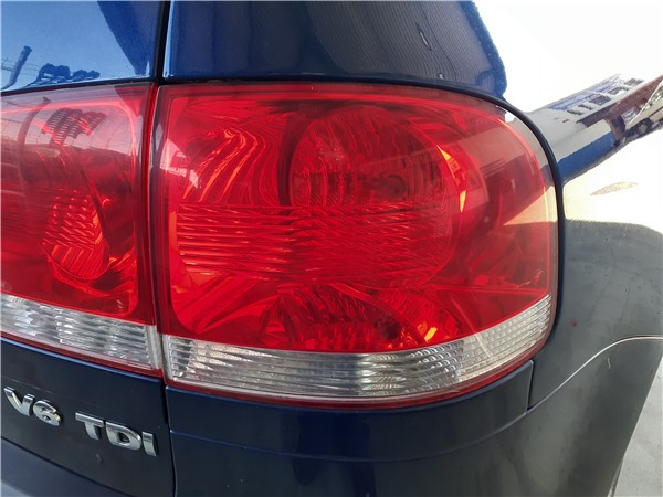 piloto trasero derecho volkswagen touareg 7la