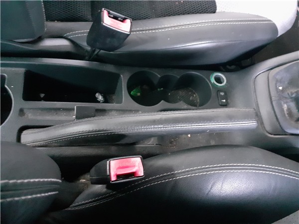 palanca freno de mano skoda octavia berlina 1