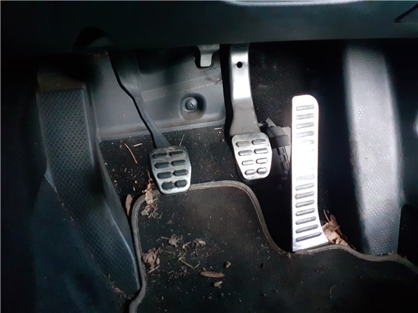 pedal acelerador skoda octavia berlina 1z3 20